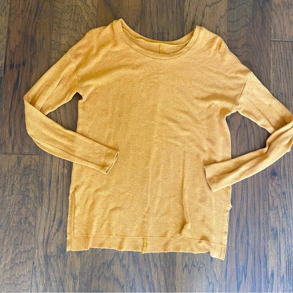 🦅 Cozy Mustard American Eagle Sweater